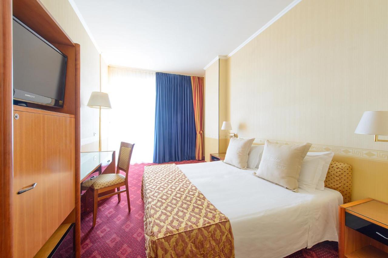 Admiral Art Hotel Rimini Esterno foto